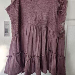 NWT mauve flowy top